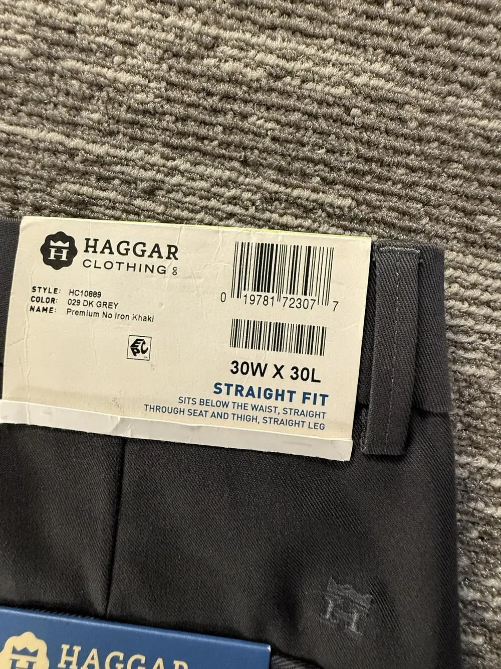 Haggar Pants Mens 30x30 Grey Straight Fit Premium No Iron Khaki Flat Front Chino